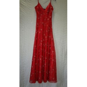 sukienka czerwona długa